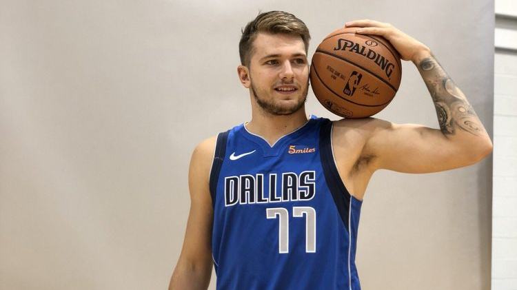 6日足篮球 6日足篮球