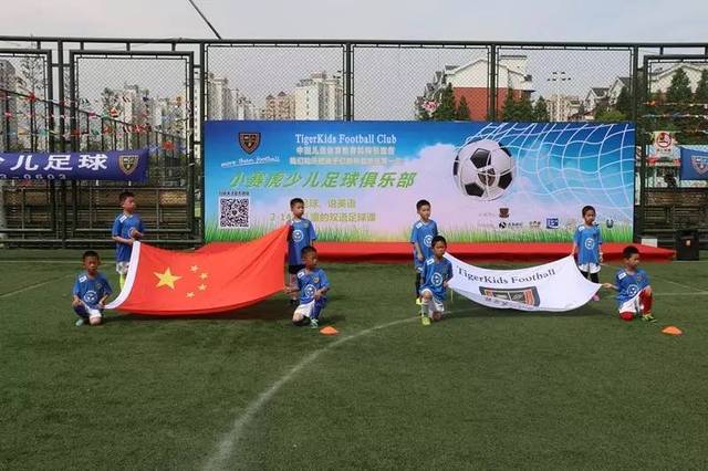 洛文尼亚的 洛文尼亚的